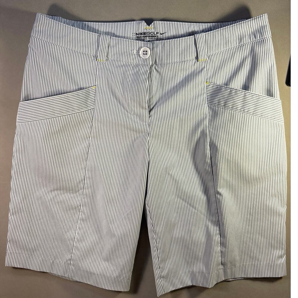 Nike Golf Tour Performance Women’s Size 8 Bermuda style shorts .